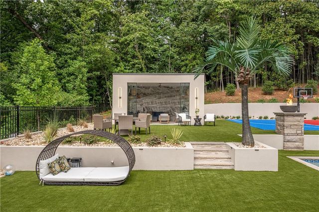 1090 Kingston Drive, Sandy Springs, GA 30342