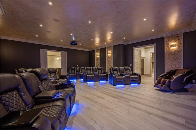 1090 Kingston Drive, Sandy Springs, GA 30342