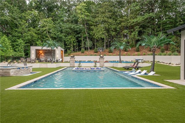 1090 Kingston Drive, Sandy Springs, GA 30342