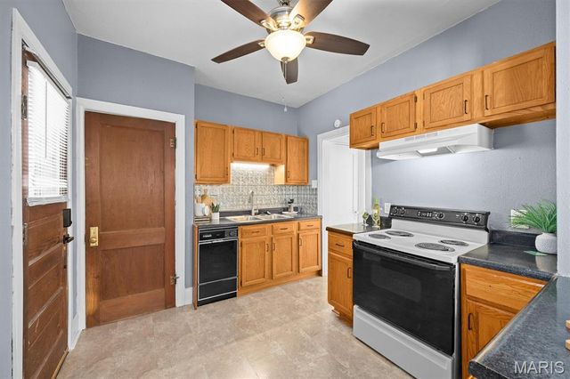 409 N 6th Street, Wood River, IL 62095