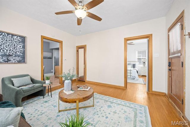 409 N 6th Street, Wood River, IL 62095