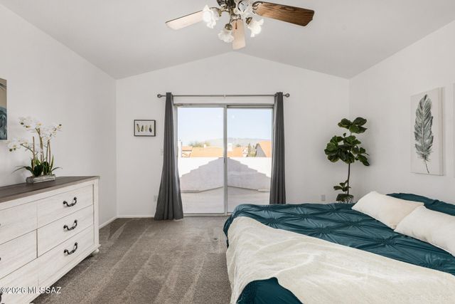 7887 S Castle Bay Street, Tucson, AZ 85747