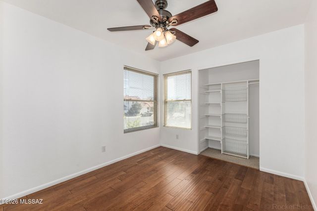 7887 S Castle Bay Street, Tucson, AZ 85747