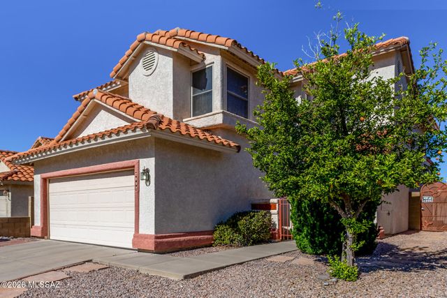 7887 S Castle Bay Street, Tucson, AZ 85747