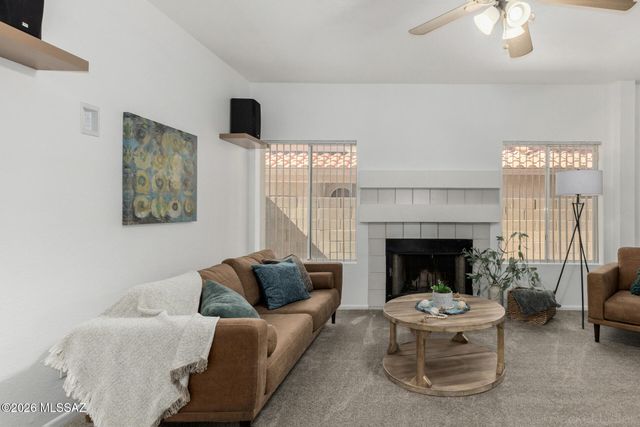 7887 S Castle Bay Street, Tucson, AZ 85747