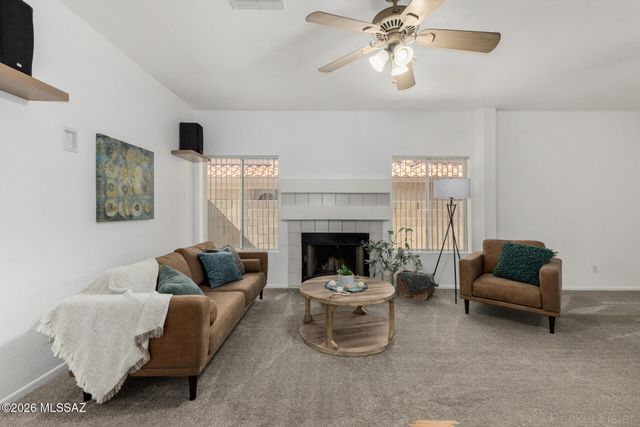 7887 S Castle Bay Street, Tucson, AZ 85747