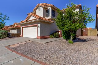 7887 S Castle Bay Street, Tucson, AZ 85747