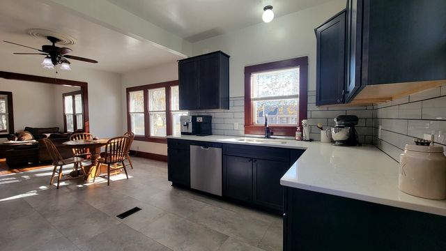 143 S State Street, Franklin Grove, IL 61031