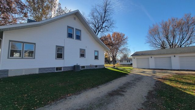 143 S State Street, Franklin Grove, IL 61031