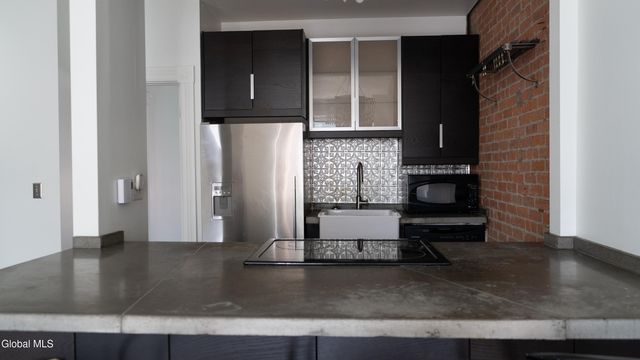 285.5 Hudson Avenue, Albany, NY 12210