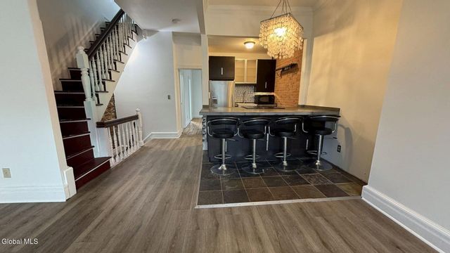 285.5 Hudson Avenue, Albany, NY 12210