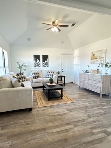 3308 N County Road 810, Alvarado, TX 76009
