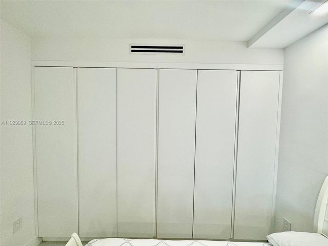 9801 Collins Ave 5U, Bal Harbour, FL 33154