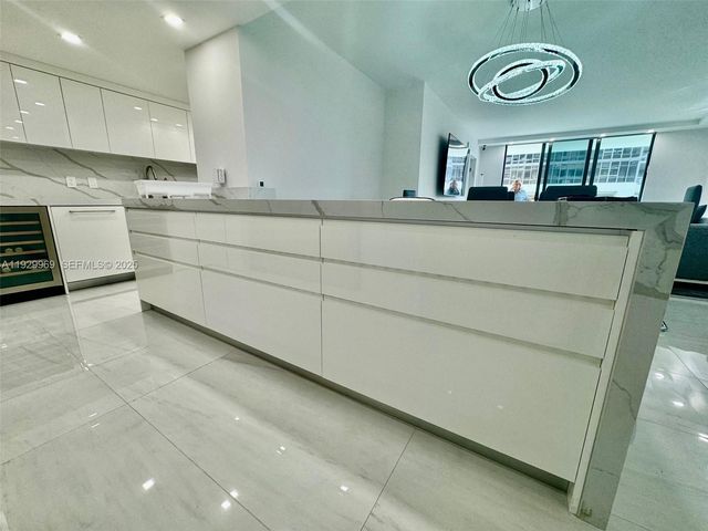 9801 Collins Ave 5U, Bal Harbour, FL 33154