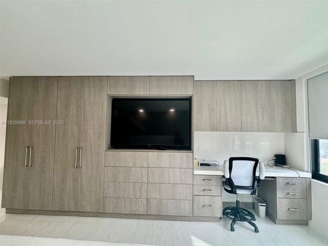 9801 Collins Ave 5U, Bal Harbour, FL 33154