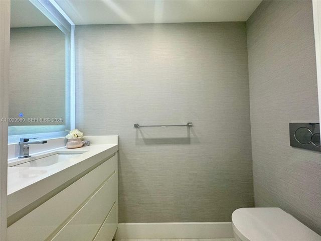 9801 Collins Ave 5U, Bal Harbour, FL 33154