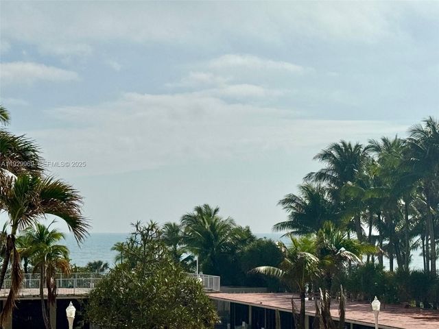 9801 Collins Ave 5U, Bal Harbour, FL 33154