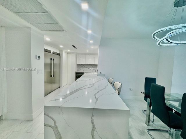 9801 Collins Ave 5U, Bal Harbour, FL 33154