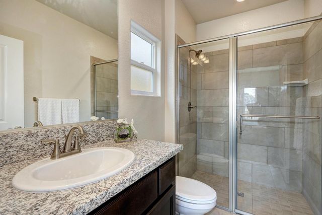 1071 Hogan Rd, Galt, CA 95632