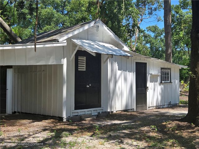 554 Blythe Island Drive, Brunswick, GA 31523