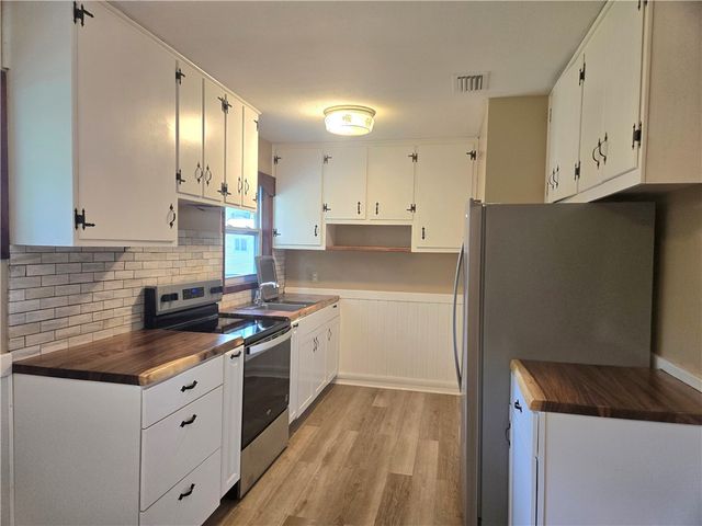 554 Blythe Island Drive, Brunswick, GA 31523