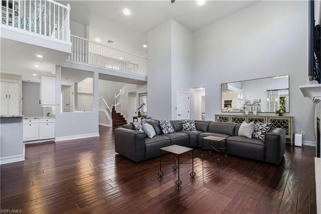 207 San Mateo DR, Bonita Springs, FL 34134