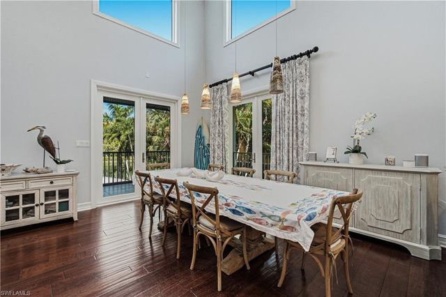 207 San Mateo DR, Bonita Springs, FL 34134