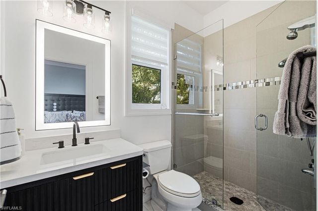 207 San Mateo DR, Bonita Springs, FL 34134