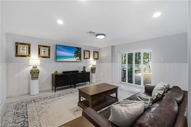 207 San Mateo DR, Bonita Springs, FL 34134