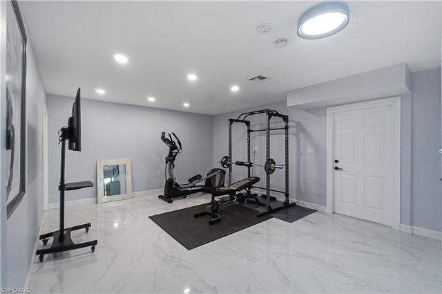 207 San Mateo DR, Bonita Springs, FL 34134