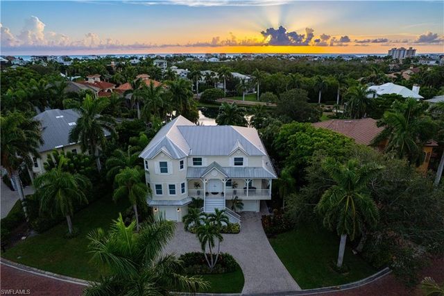 207 San Mateo DR, Bonita Springs, FL 34134