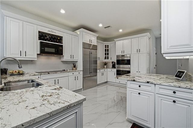 207 San Mateo DR, Bonita Springs, FL 34134