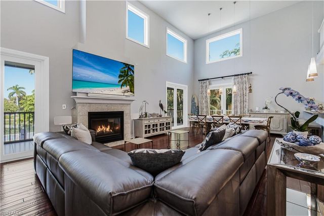 207 San Mateo DR, Bonita Springs, FL 34134