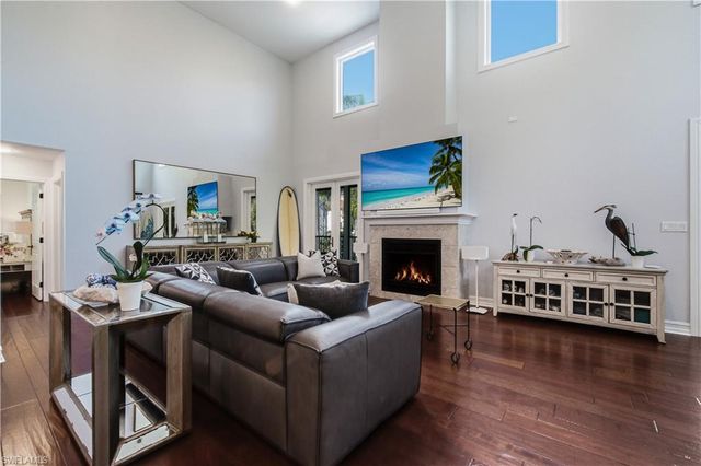 207 San Mateo DR, Bonita Springs, FL 34134
