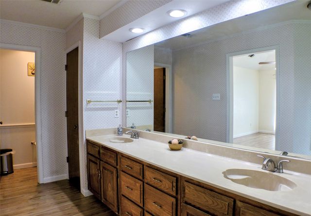 1312 Concho Drive, Benbrook, TX 76126