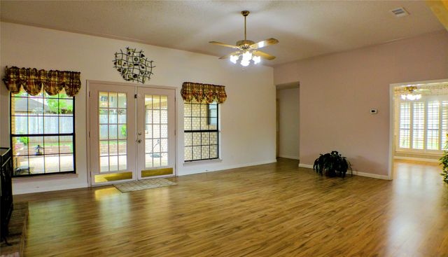 1312 Concho Drive, Benbrook, TX 76126