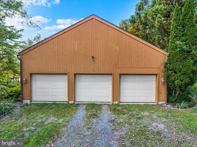 120 DEYSHER RD, Fleetwood, PA 19522