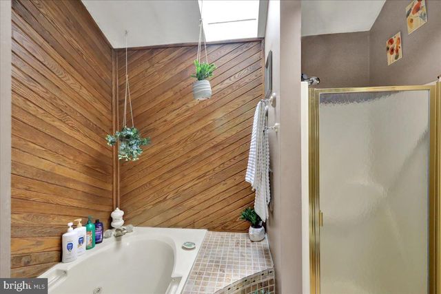 120 DEYSHER RD, Fleetwood, PA 19522
