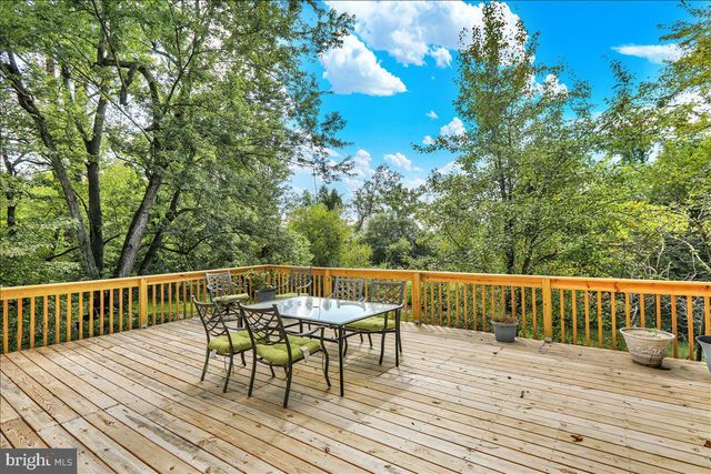 120 DEYSHER RD, Fleetwood, PA 19522