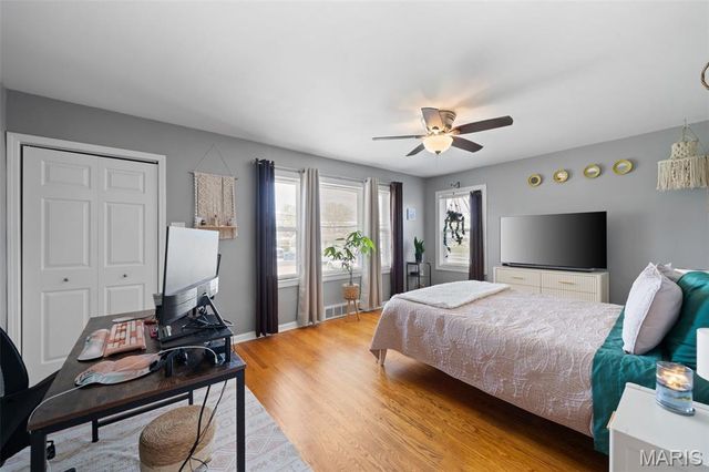 2794 Sedan Drive, St Louis, MO 63125