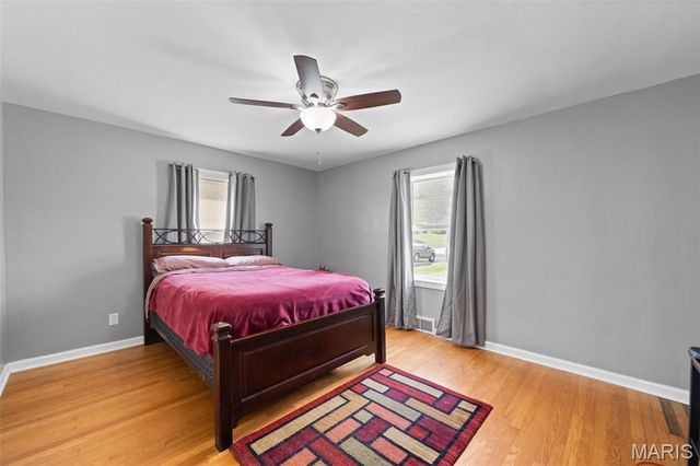 2794 Sedan Drive, St Louis, MO 63125