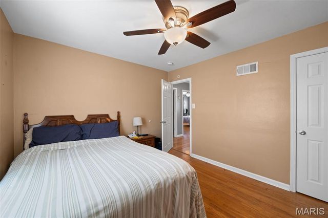 2794 Sedan Drive, St Louis, MO 63125