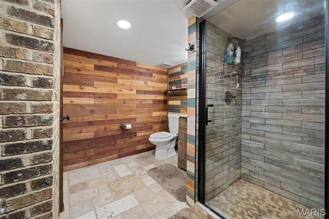 2794 Sedan Drive, St Louis, MO 63125