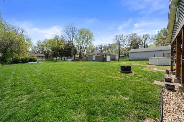 2794 Sedan Drive, St Louis, MO 63125