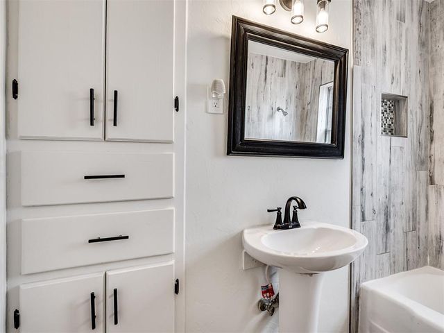 221 SW 6th Street, Blanchard, OK 73010