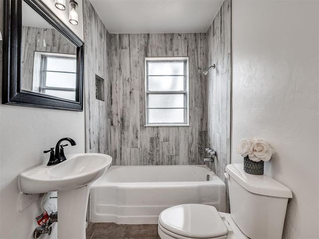 221 SW 6th Street, Blanchard, OK 73010