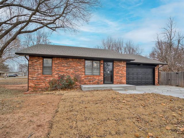 221 SW 6th Street, Blanchard, OK 73010