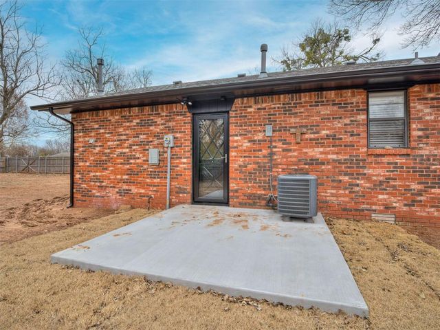 221 SW 6th Street, Blanchard, OK 73010