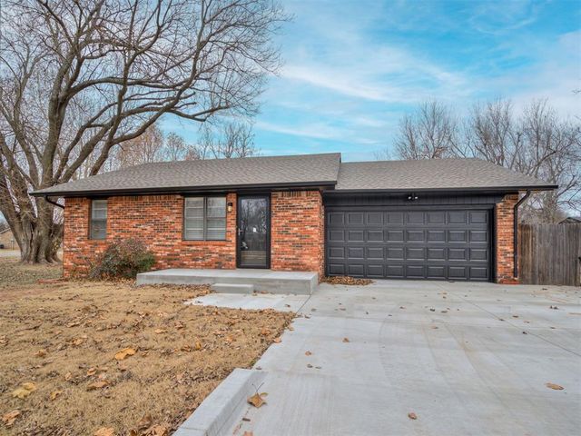 221 SW 6th Street, Blanchard, OK 73010