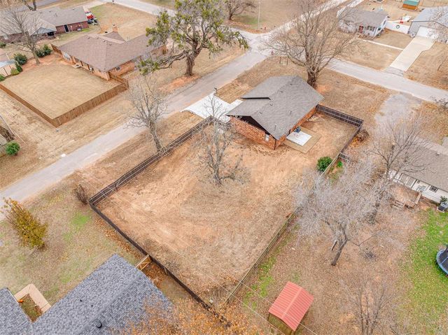 221 SW 6th Street, Blanchard, OK 73010